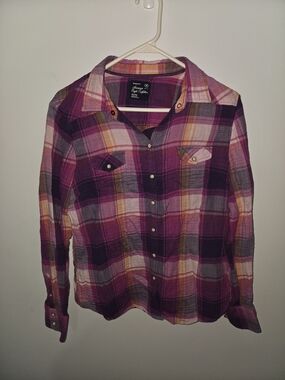 American Eagle Outfitters Purple and Pink Plaid Snap Up Shirt